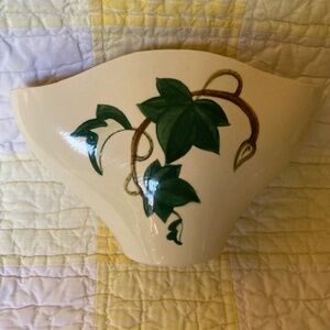 Vintage Metlox PoppyTrail Ivy Vase